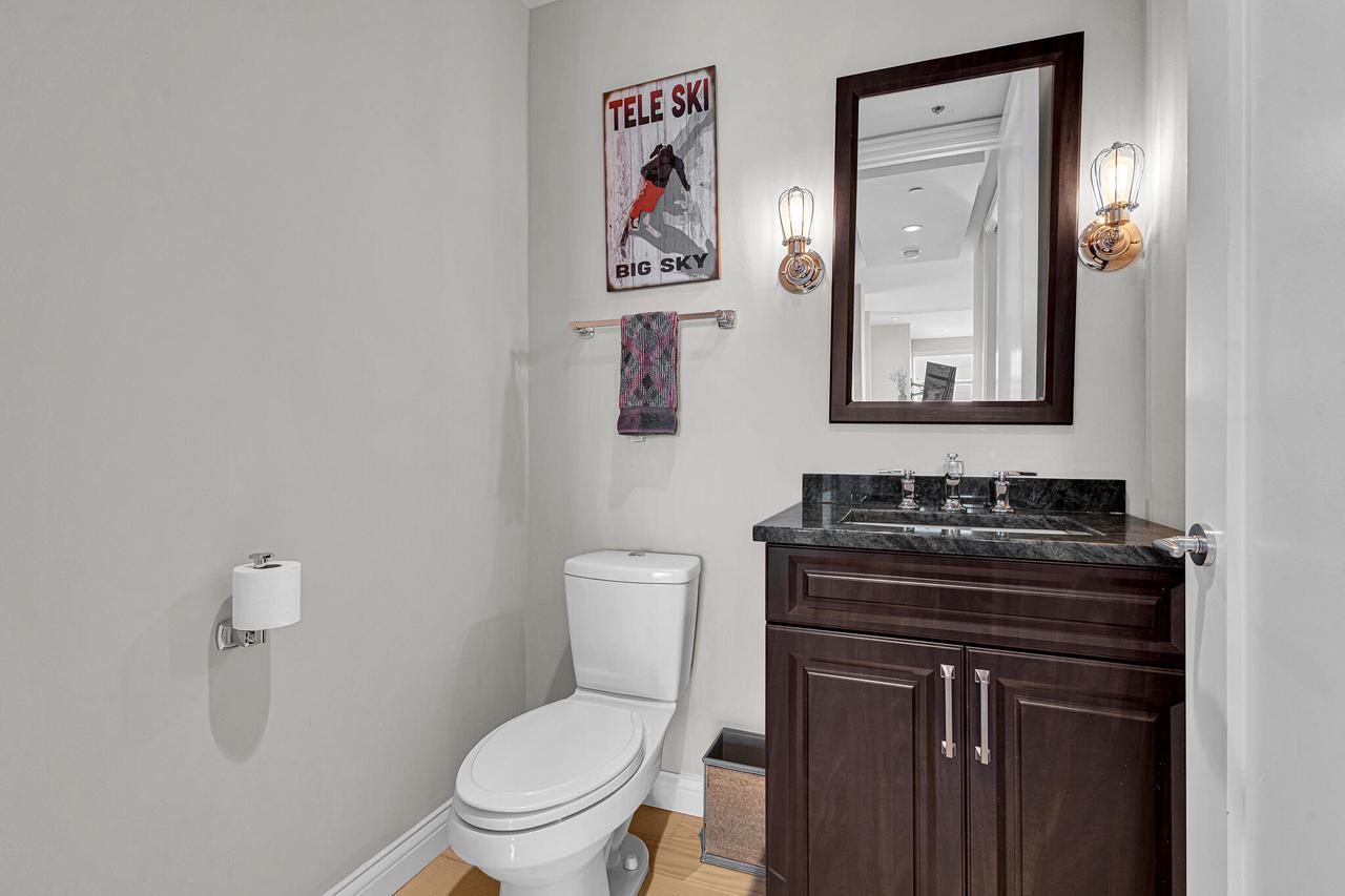 106 West Seeboth STREET 1004