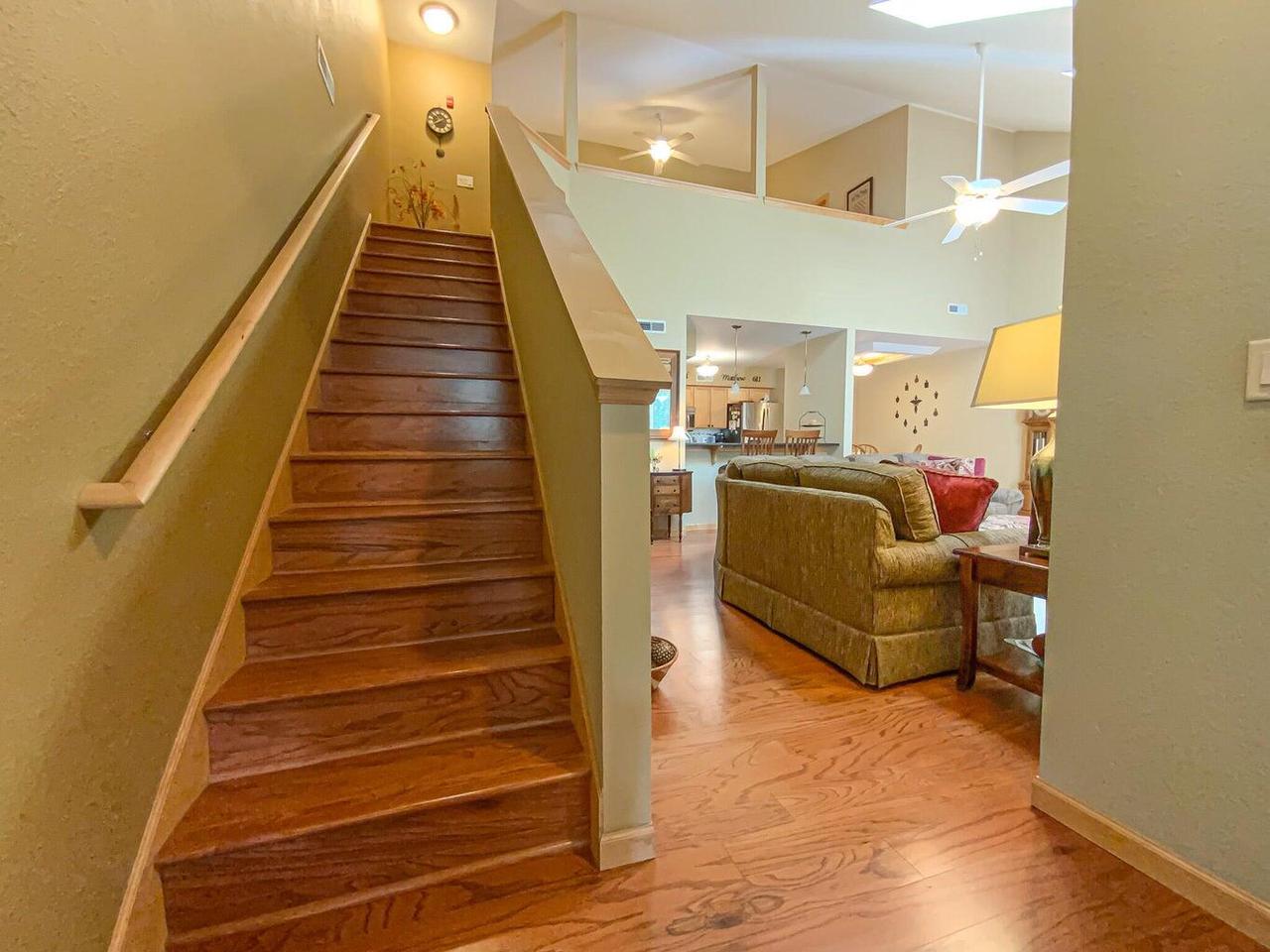 W397N5972 Autumn Woods DRIVE