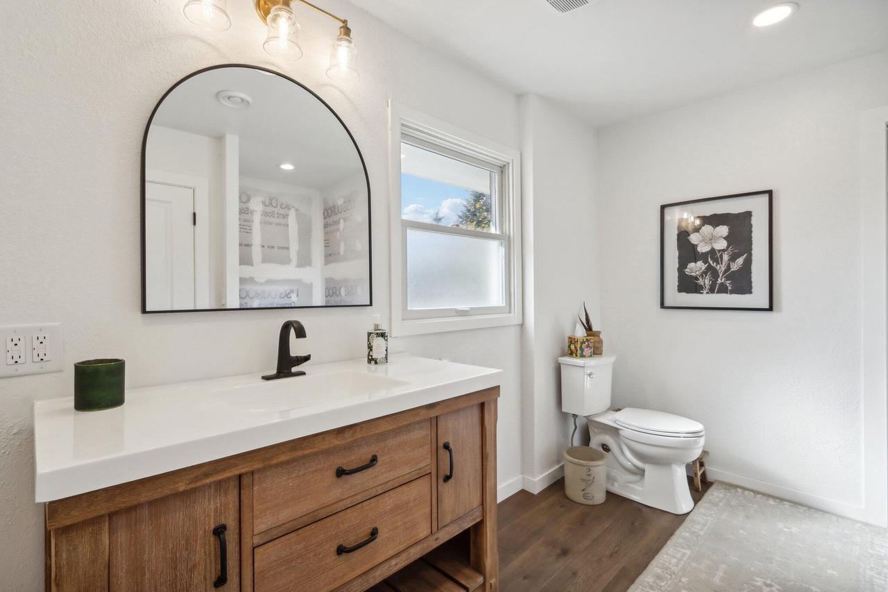 S99W20465 Parker DRIVE