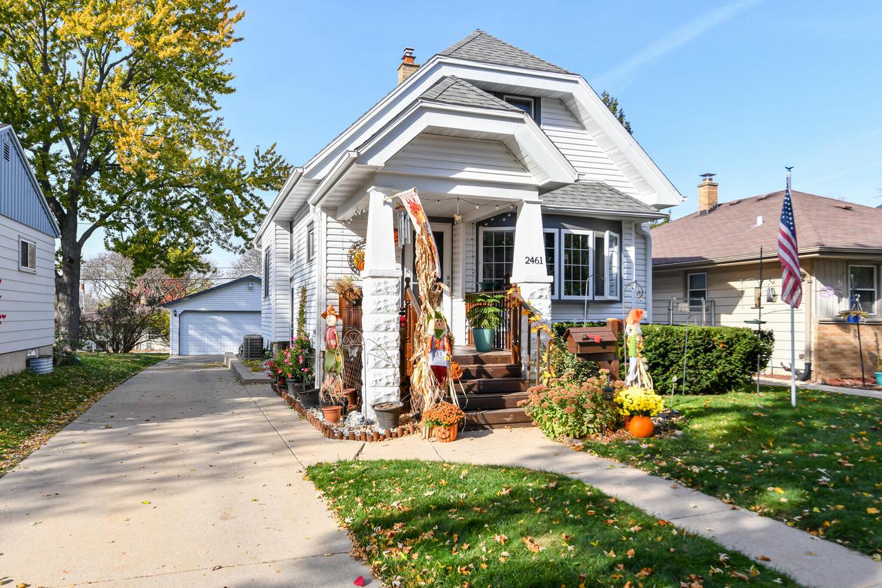 2461 South 95th STREET