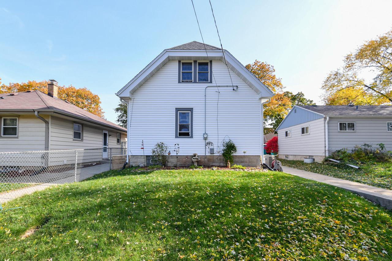 2461 South 95th STREET