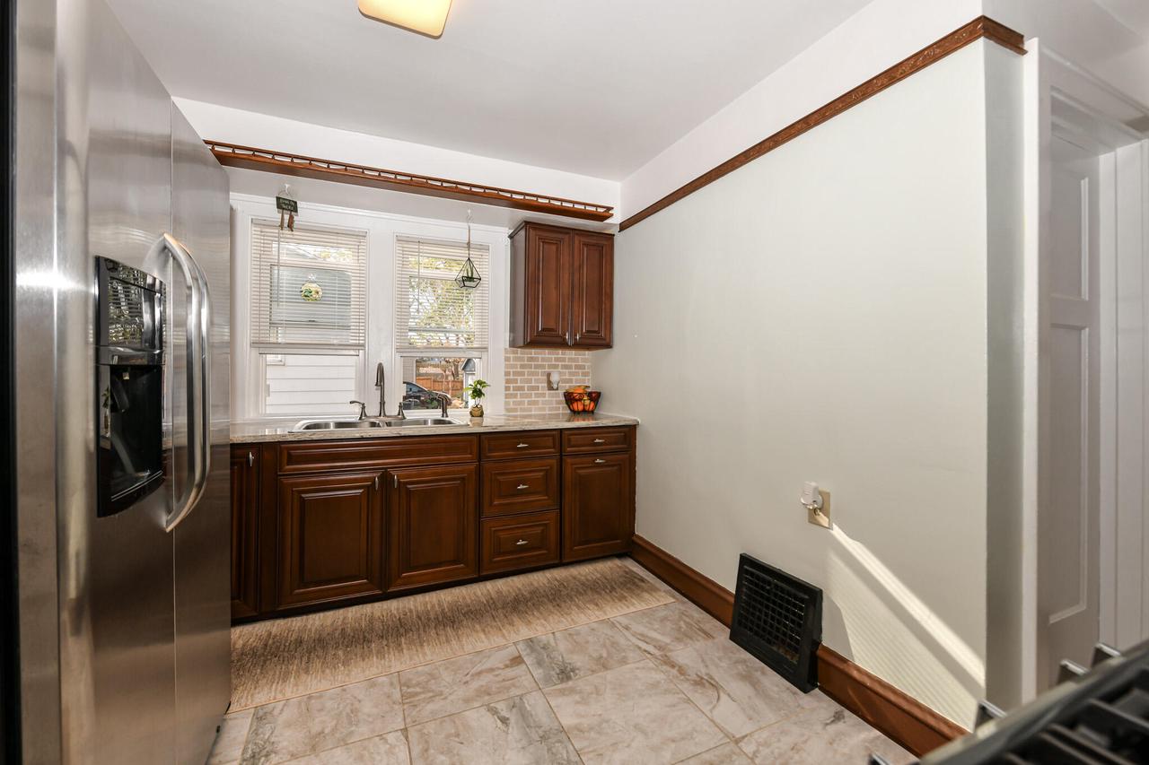 2461 South 95th STREET