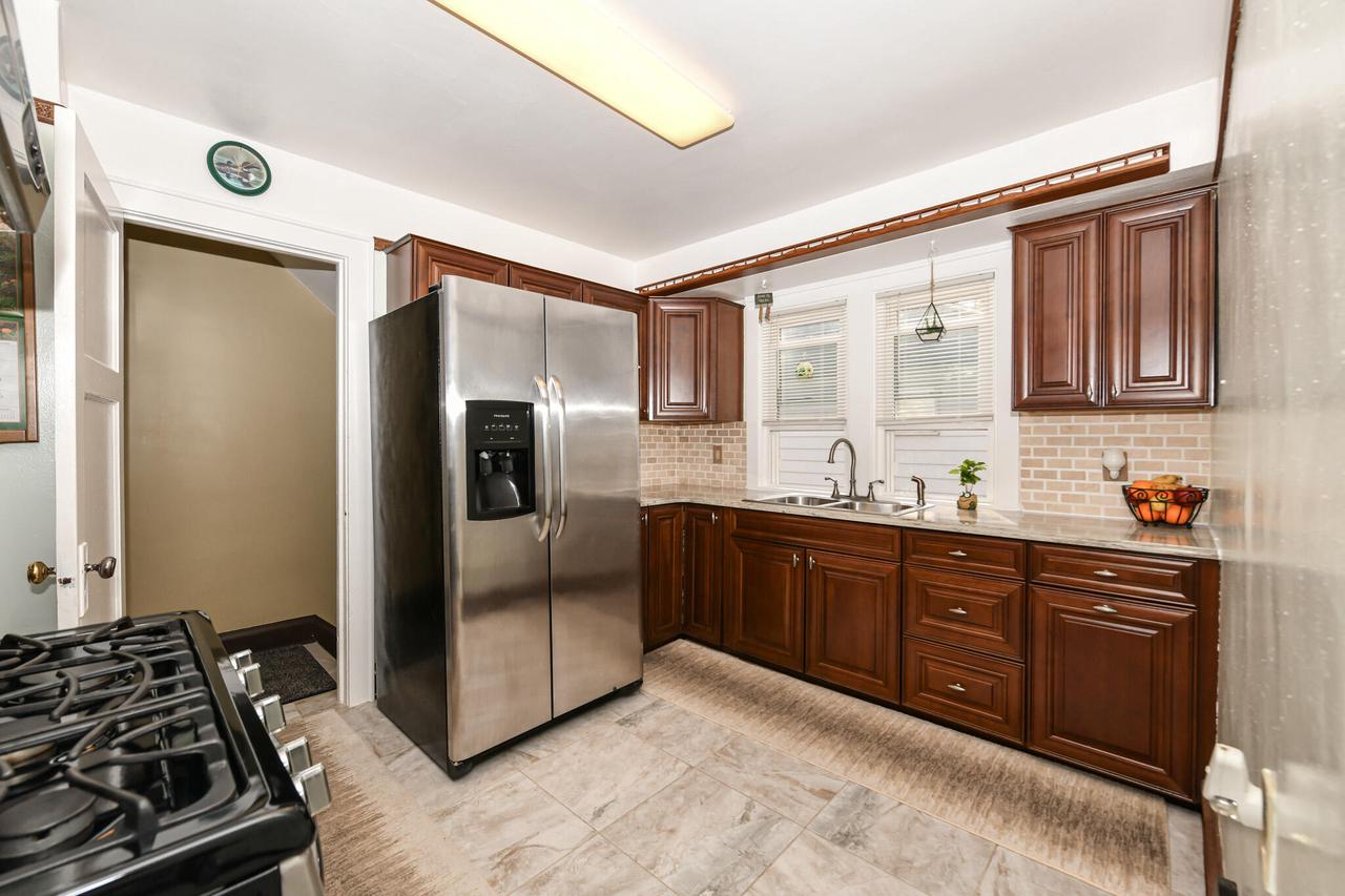 2461 South 95th STREET