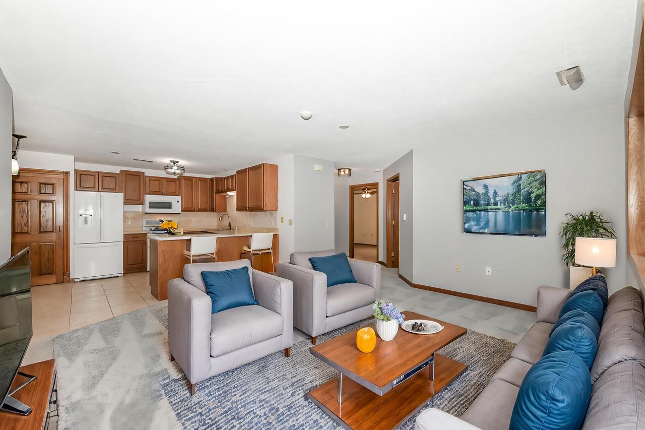 W170S7579 Gregory DRIVE H