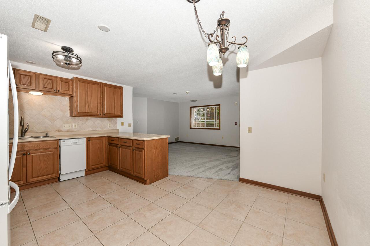 W170S7579 Gregory DRIVE H