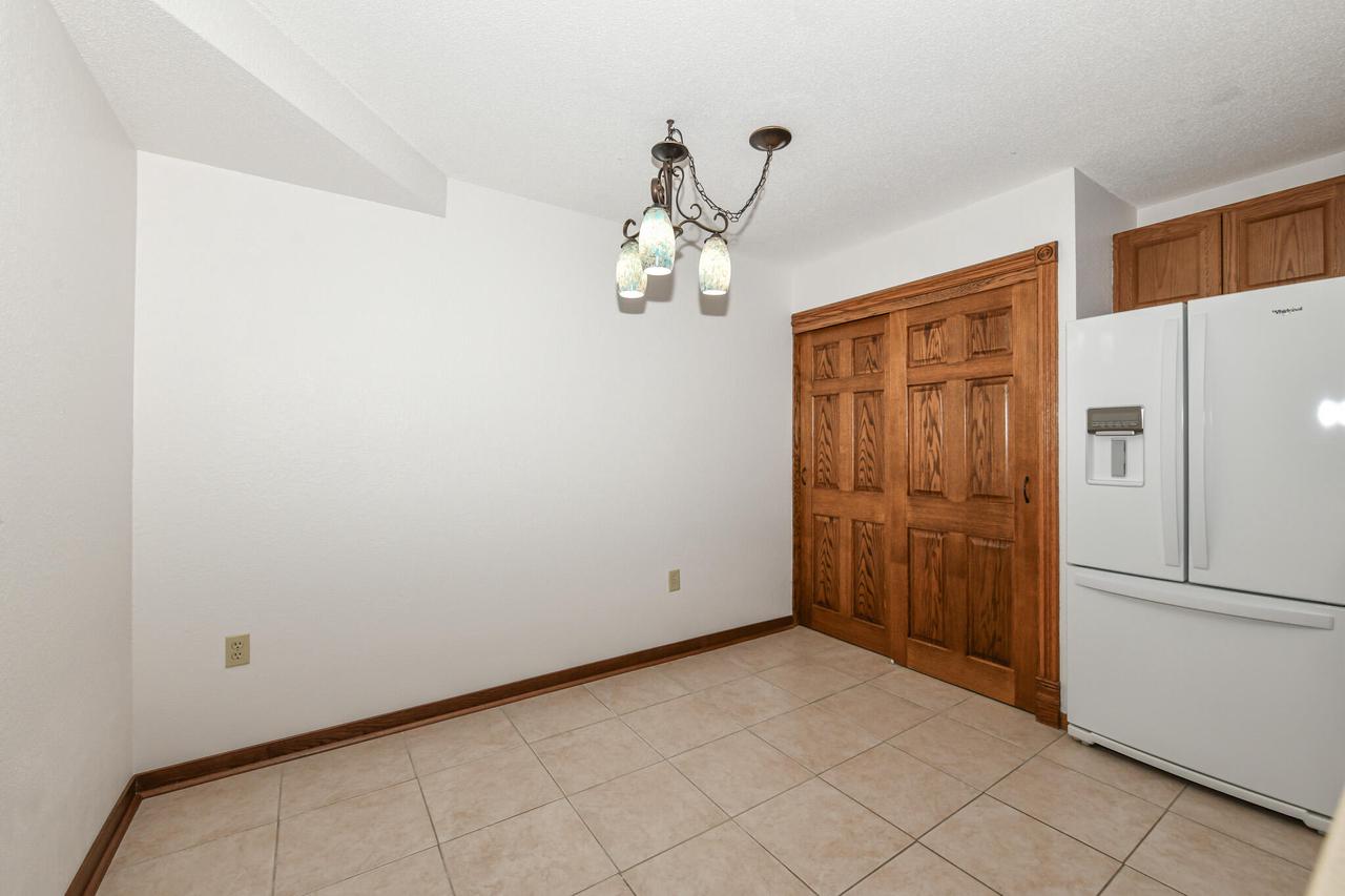 W170S7579 Gregory DRIVE H