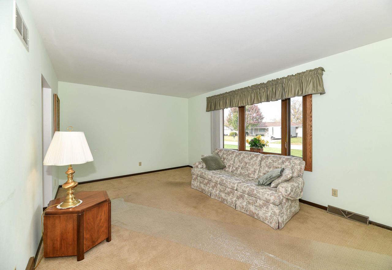 6921 West Chapman AVENUE