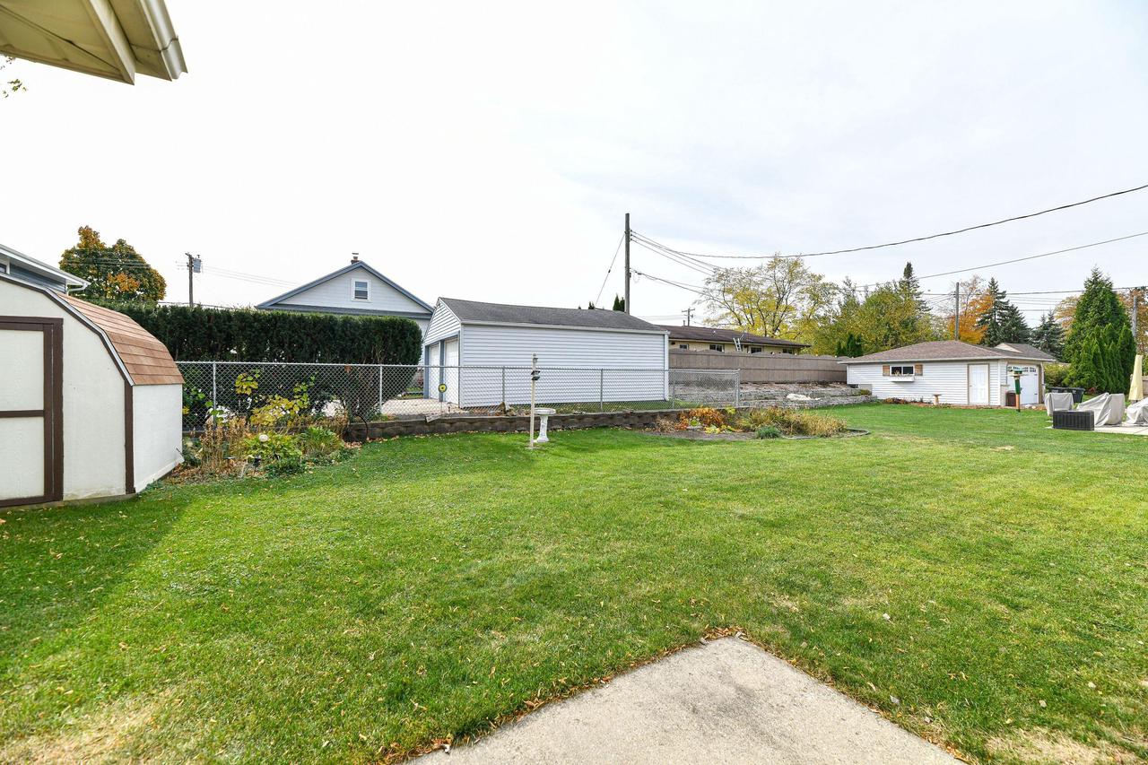 6921 West Chapman AVENUE