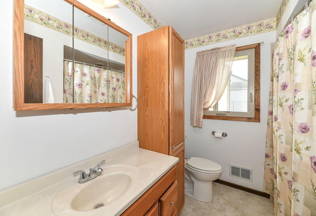 6921 West Chapman AVENUE