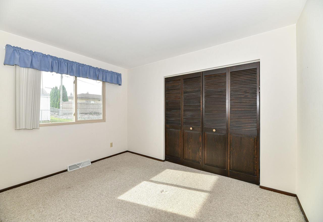 6921 West Chapman AVENUE