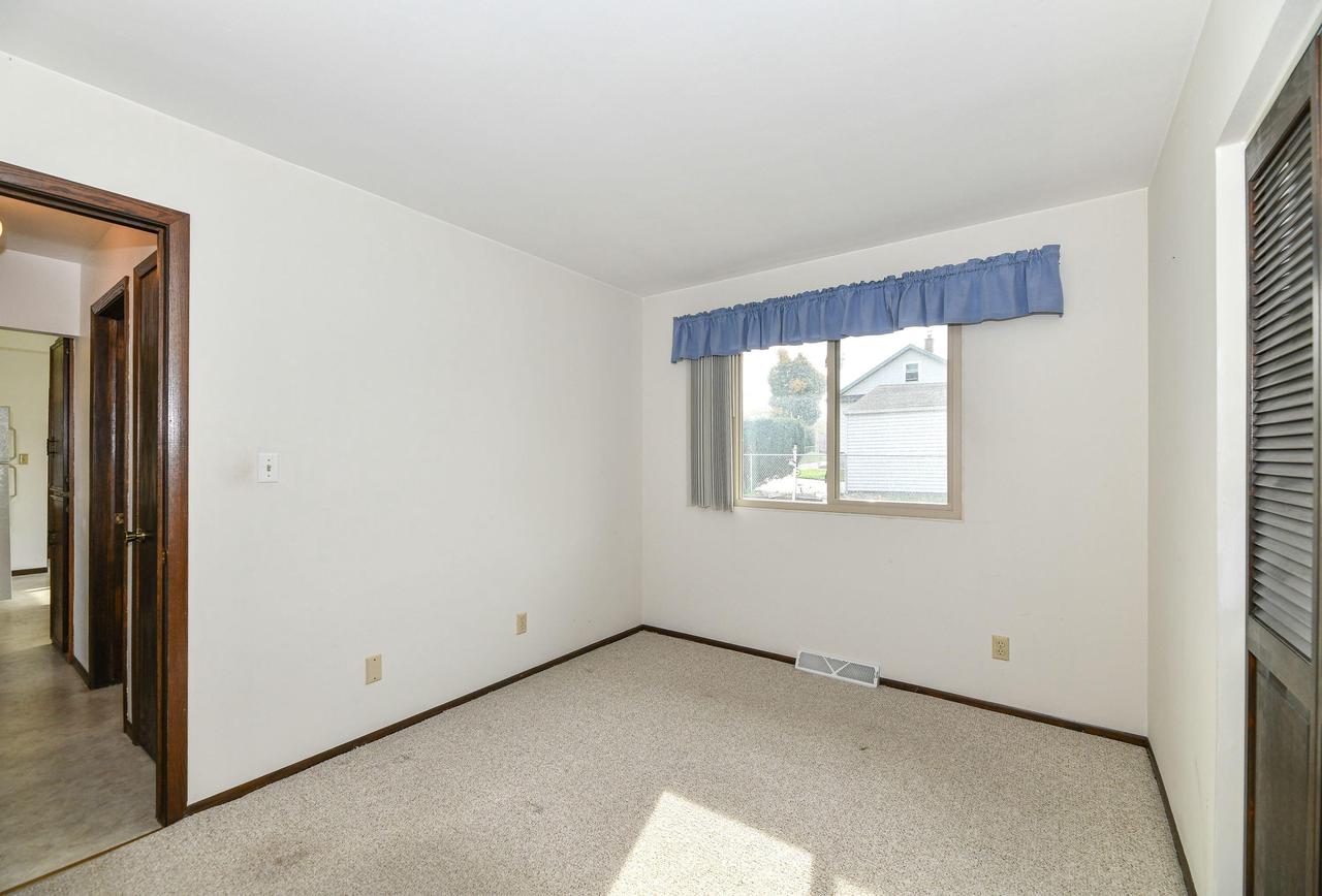 6921 West Chapman AVENUE