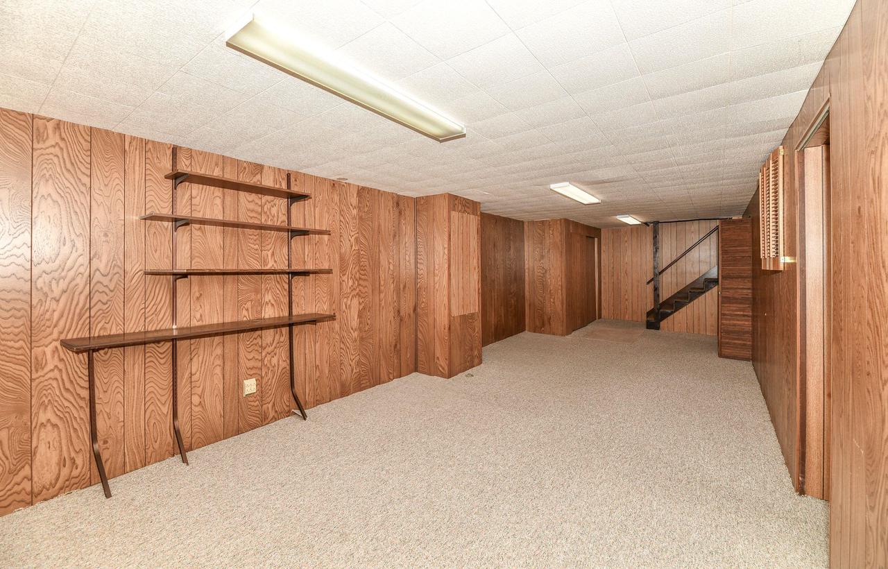 6921 West Chapman AVENUE