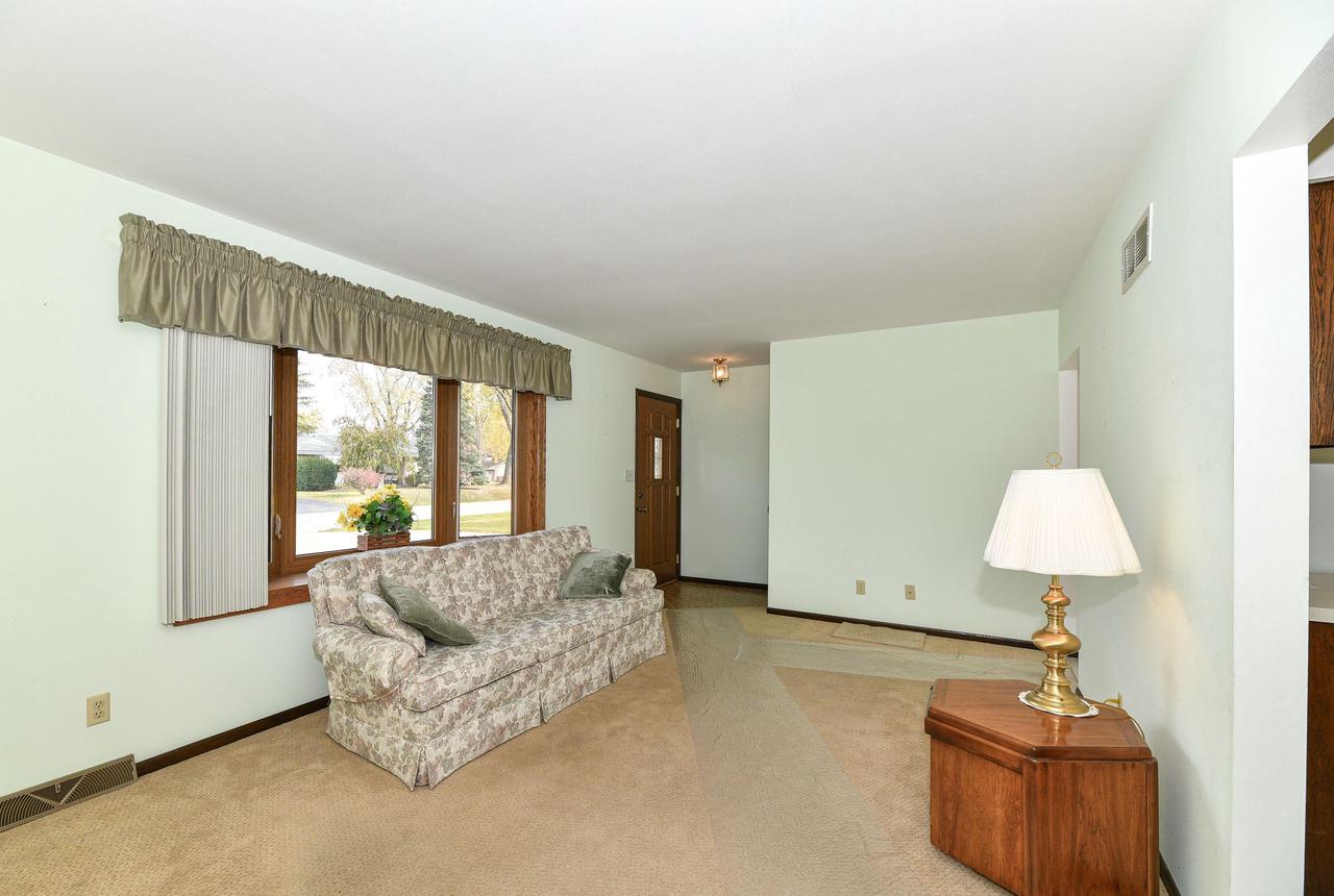 6921 West Chapman AVENUE