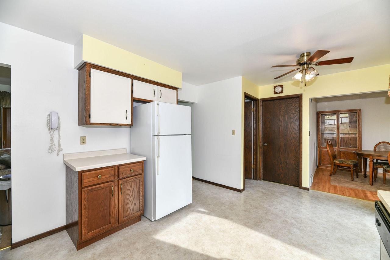 6921 West Chapman AVENUE