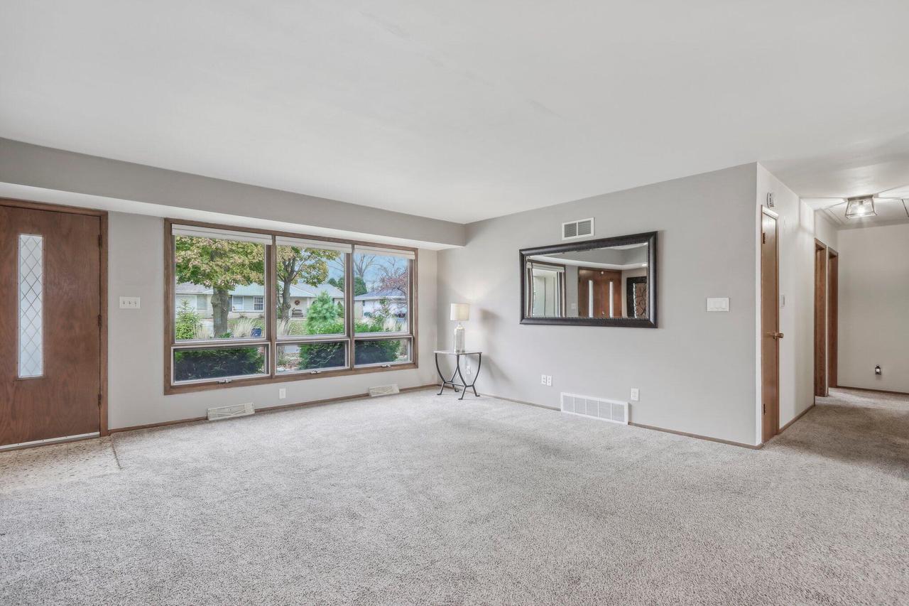 8462 South Verdev DRIVE