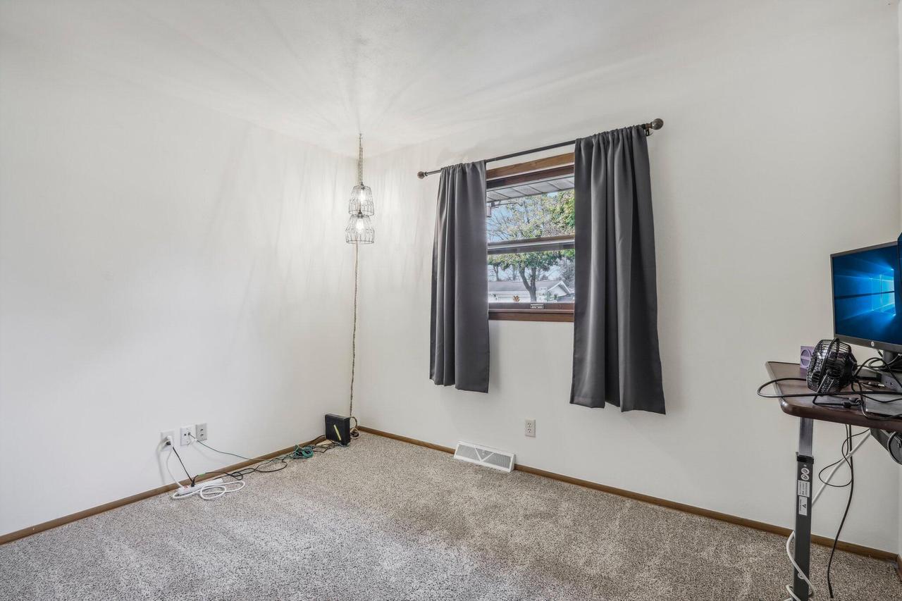 8462 South Verdev DRIVE