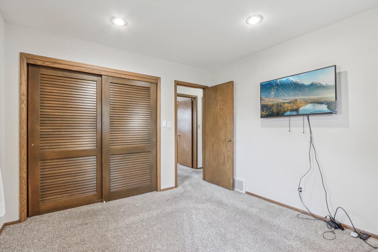 8462 South Verdev DRIVE