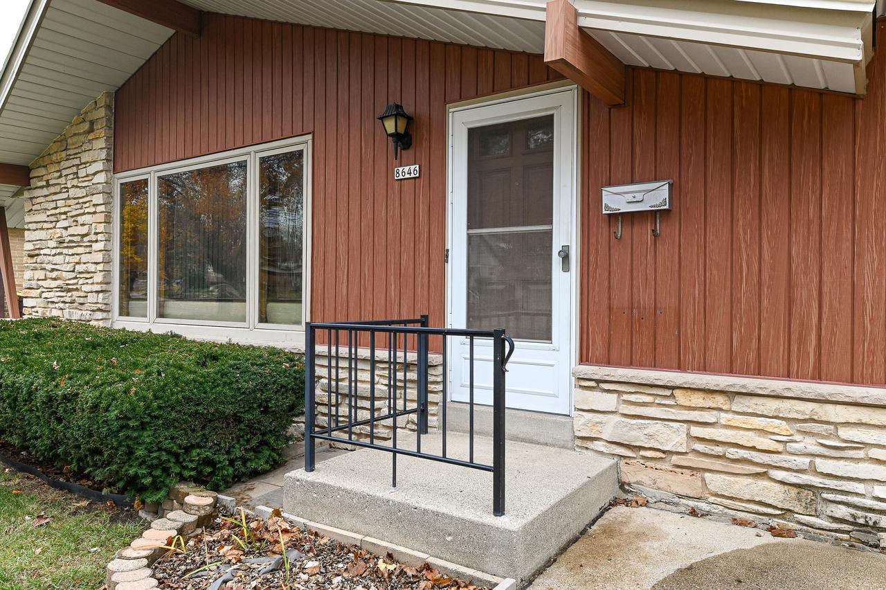 8646 West Ohio AVENUE