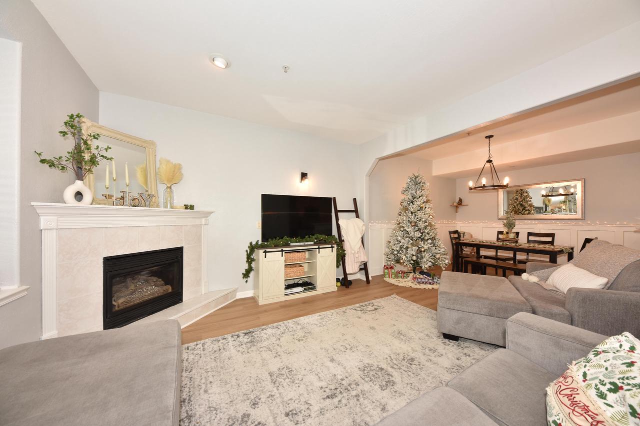 380 Terrace DRIVE WEST West