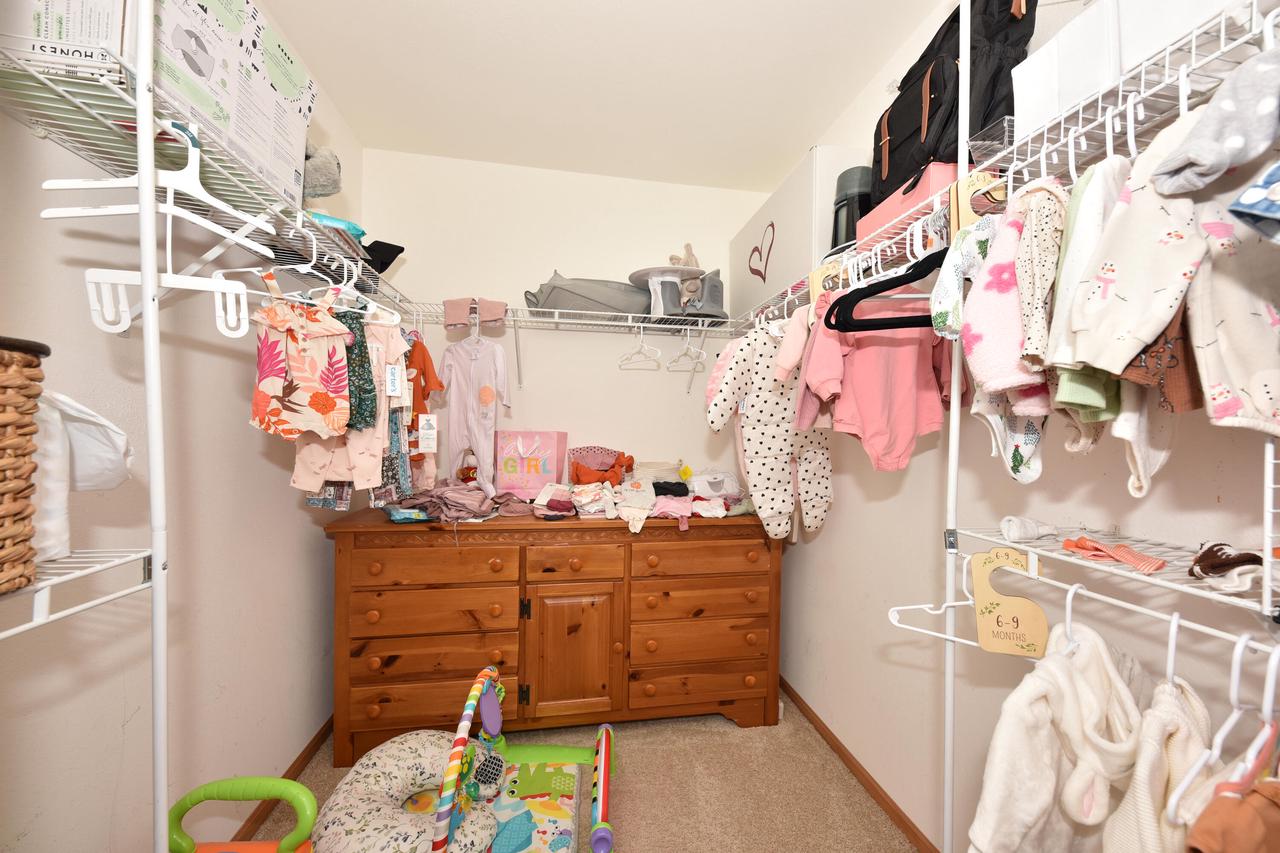 380 Terrace DRIVE WEST West