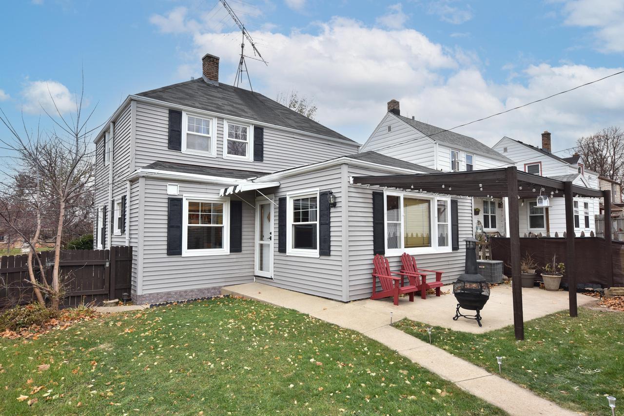 4518 South Howell AVENUE