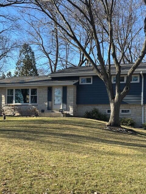 4625 North 158th STREET