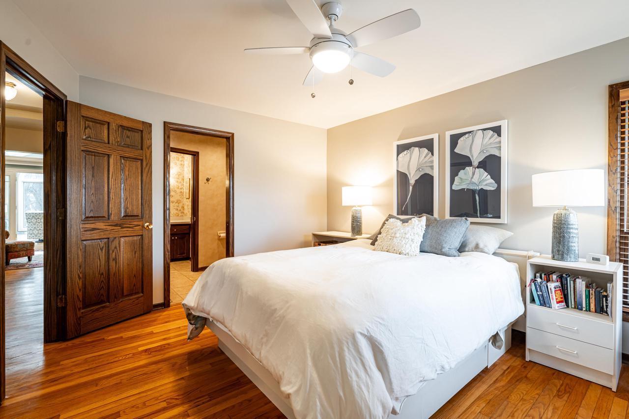 2805 Santa Barbara DRIVE