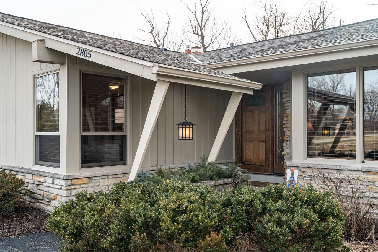 2805 Santa Barbara DRIVE