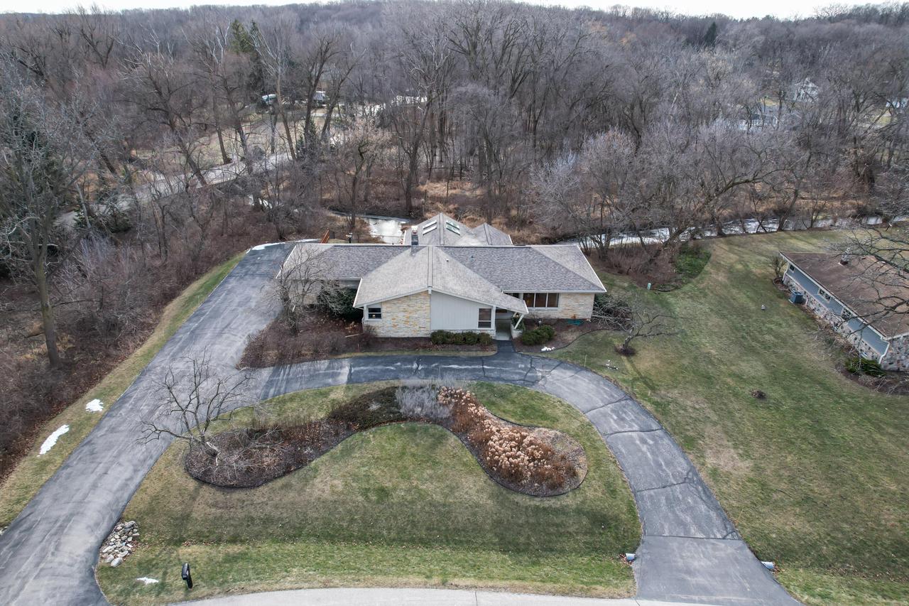 2805 Santa Barbara DRIVE