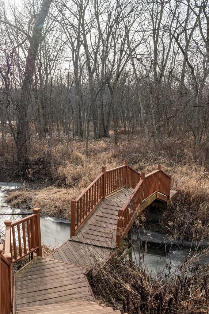 2805 Santa Barbara DRIVE