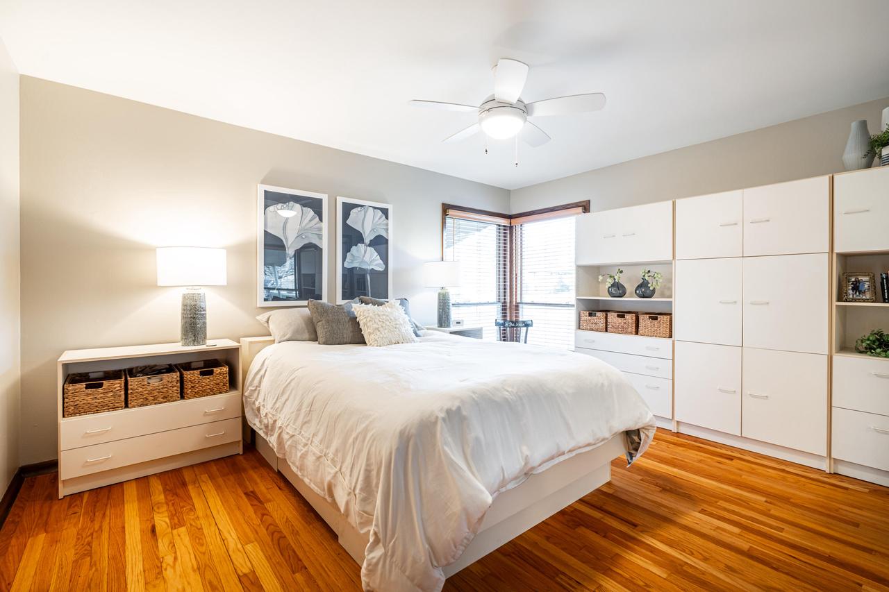 2805 Santa Barbara DRIVE