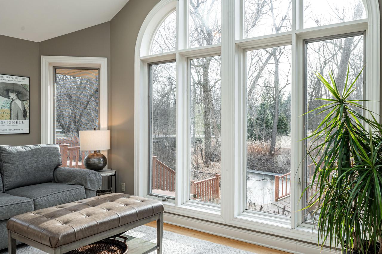 2805 Santa Barbara DRIVE