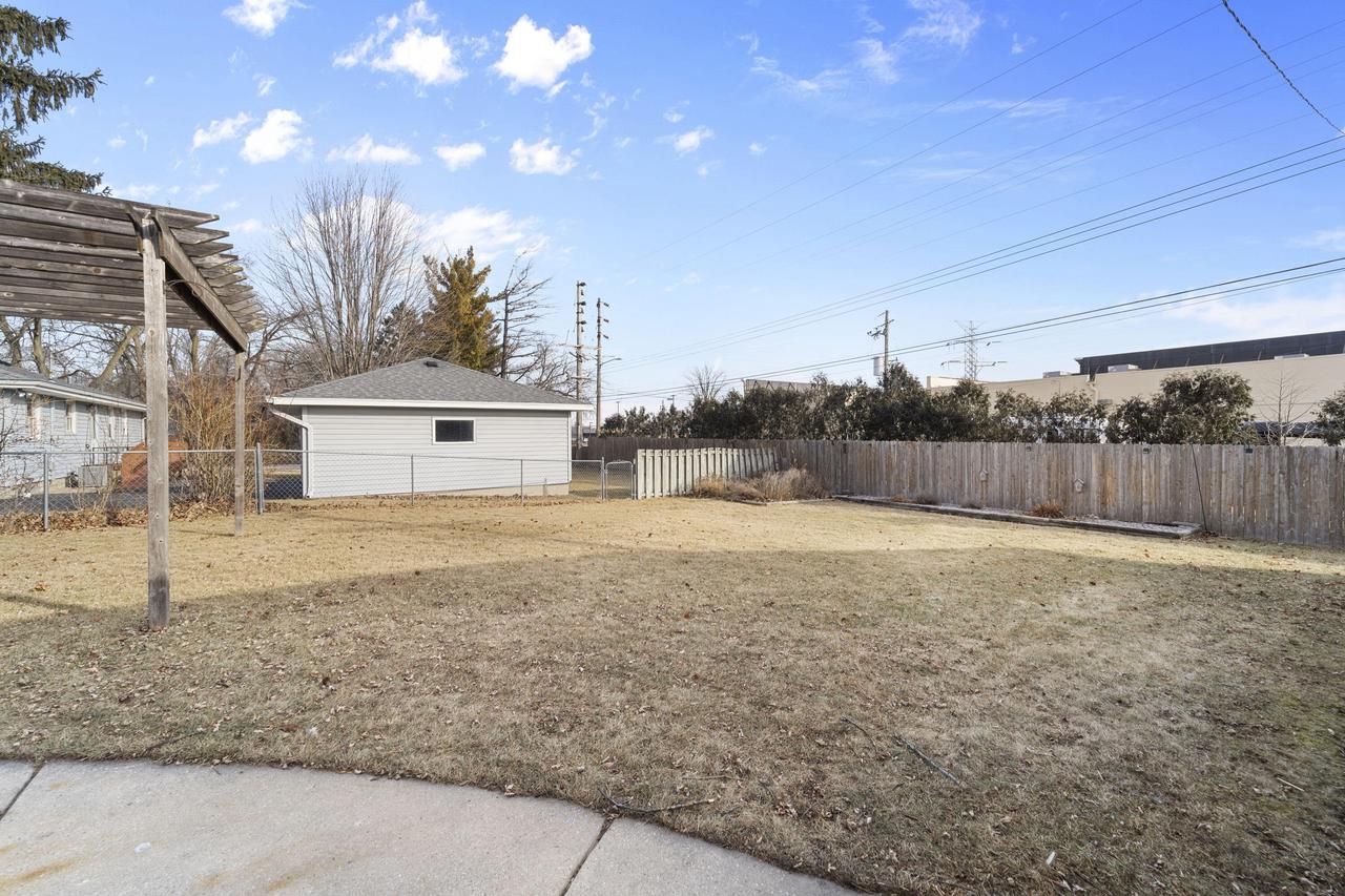 5260 South 110th STREET