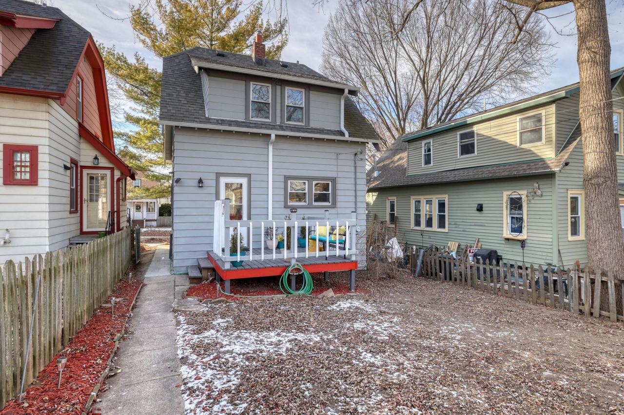 3122 North Newhall STREET