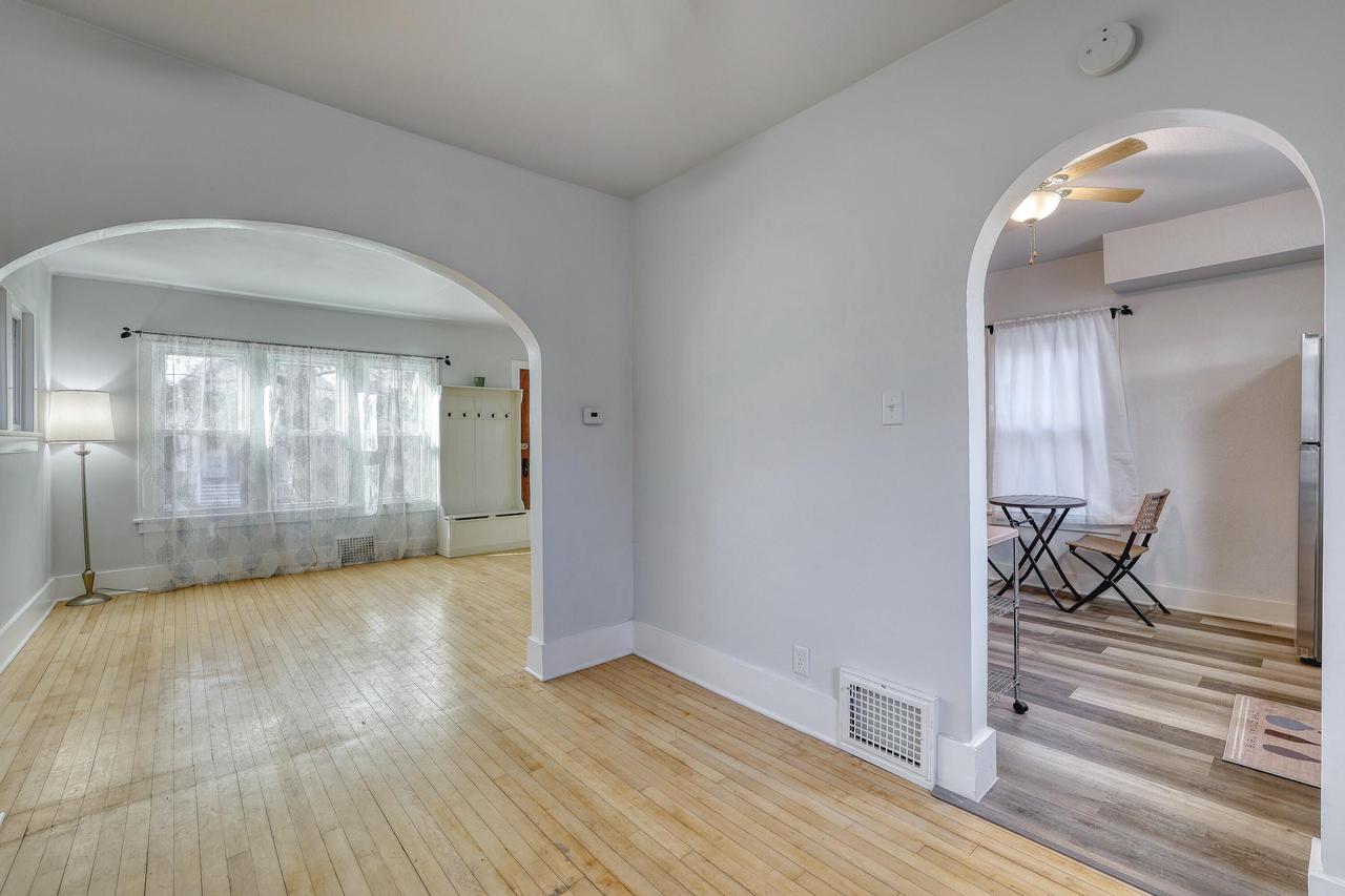 3122 North Newhall STREET