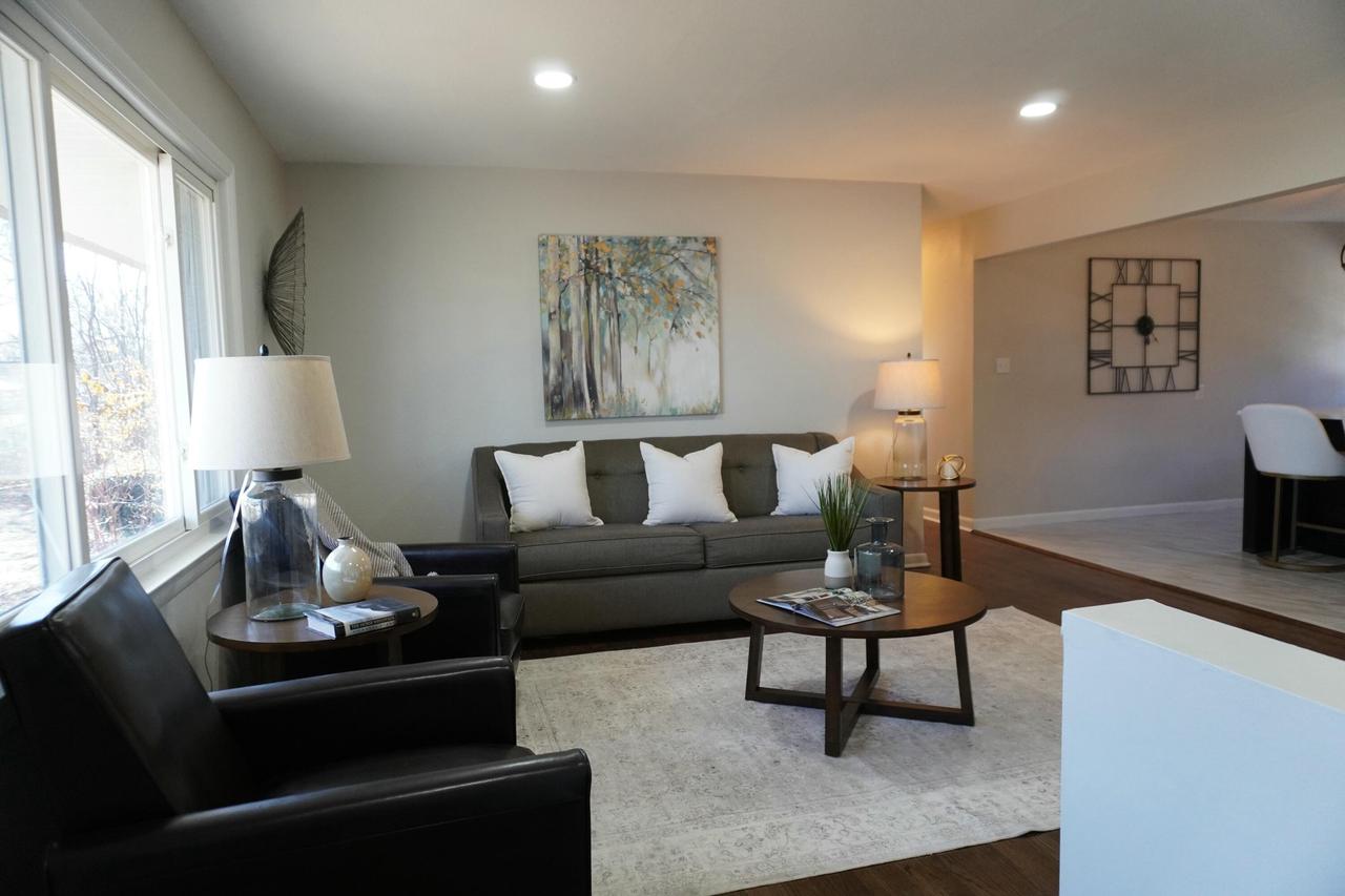 3885 Glen Echo DRIVE