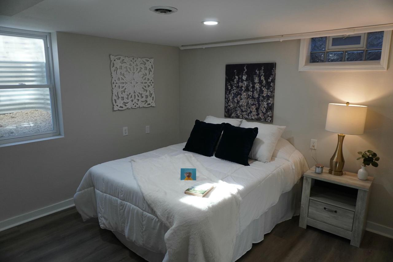 3885 Glen Echo DRIVE