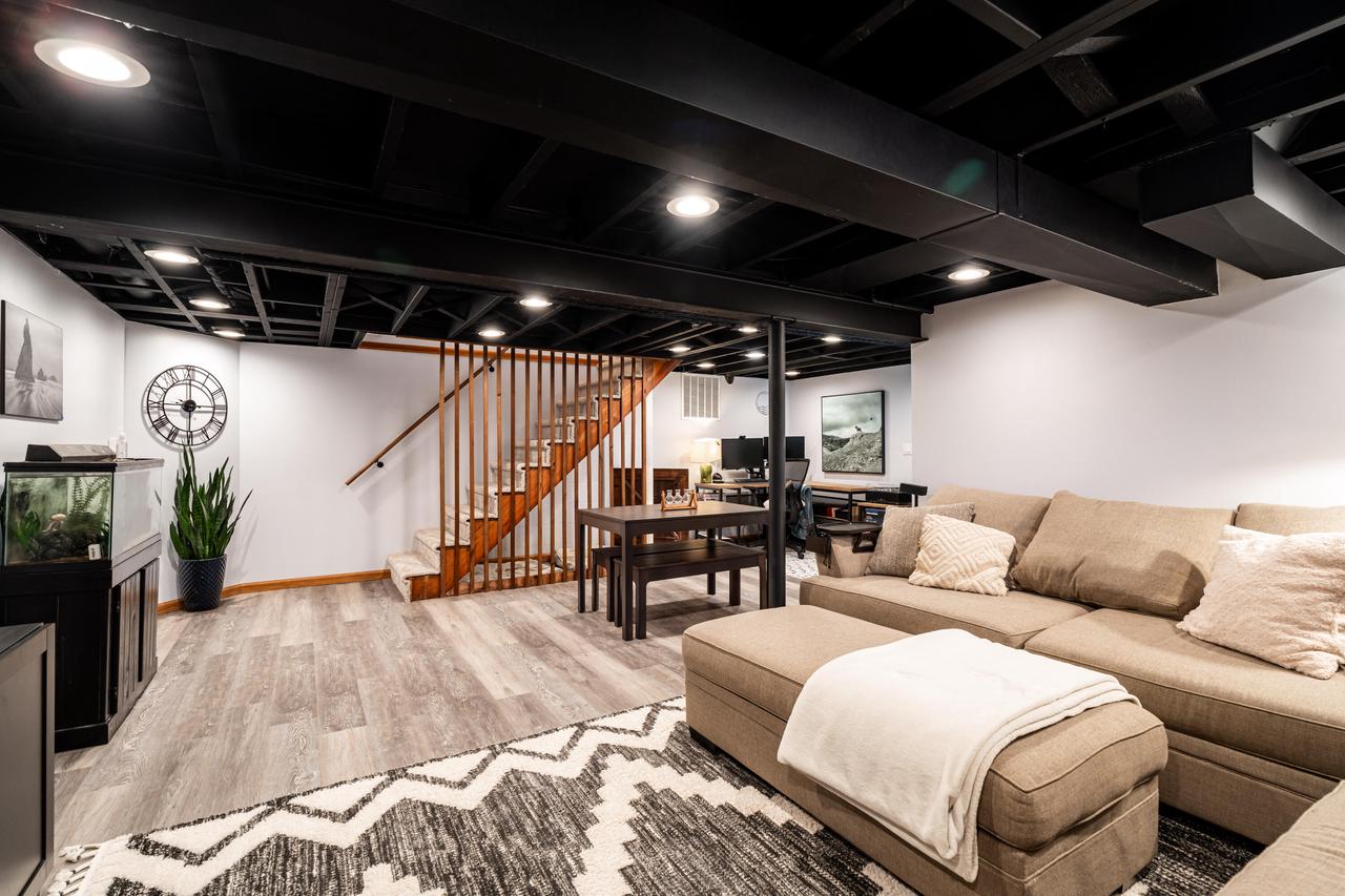 N90W17630 Saint Stevens DRIVE