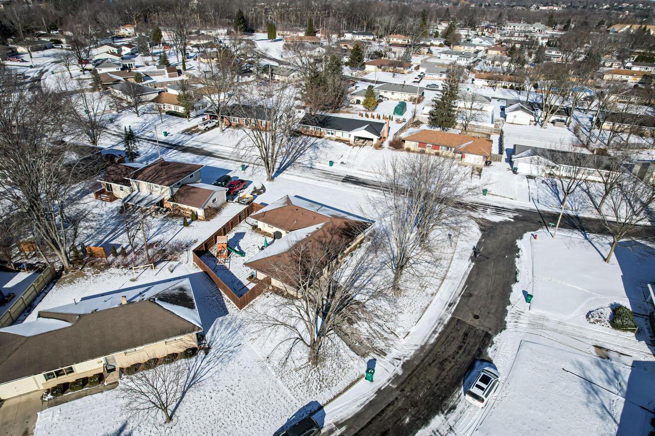 N90W17630 Saint Stevens DRIVE