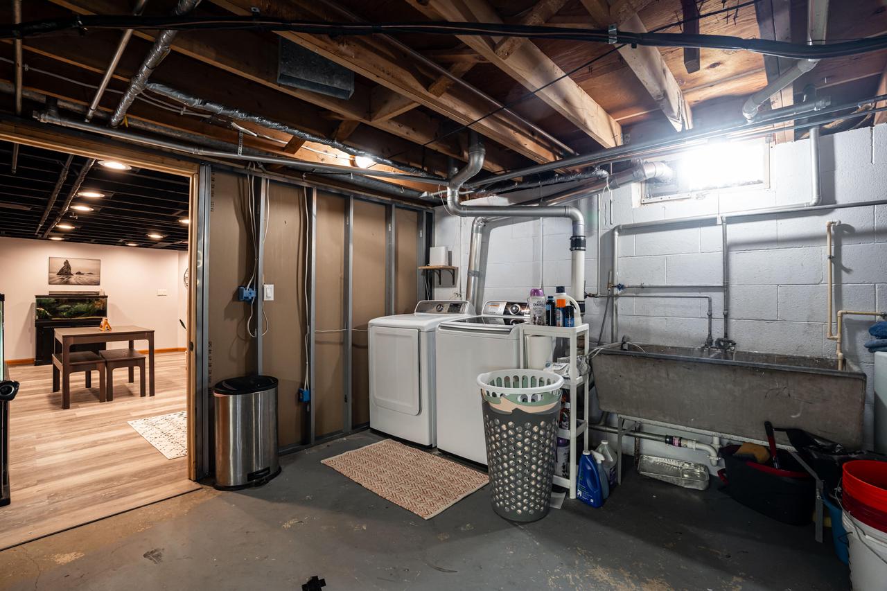 N90W17630 Saint Stevens DRIVE