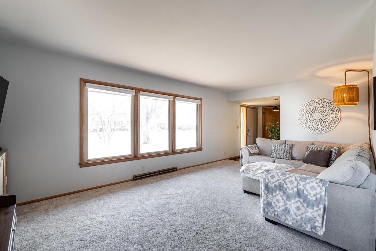 N90W17630 Saint Stevens DRIVE