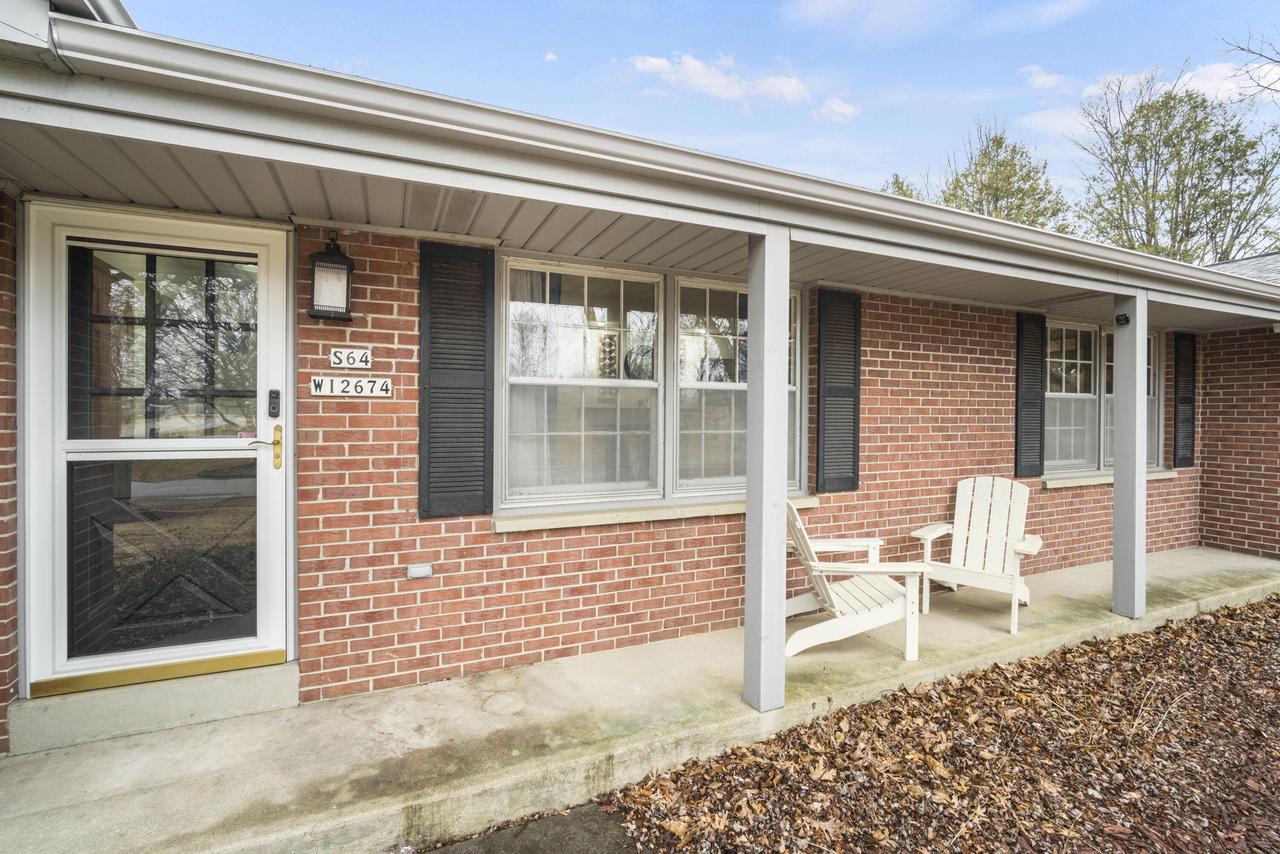 S64W12674 Tennyson LANE