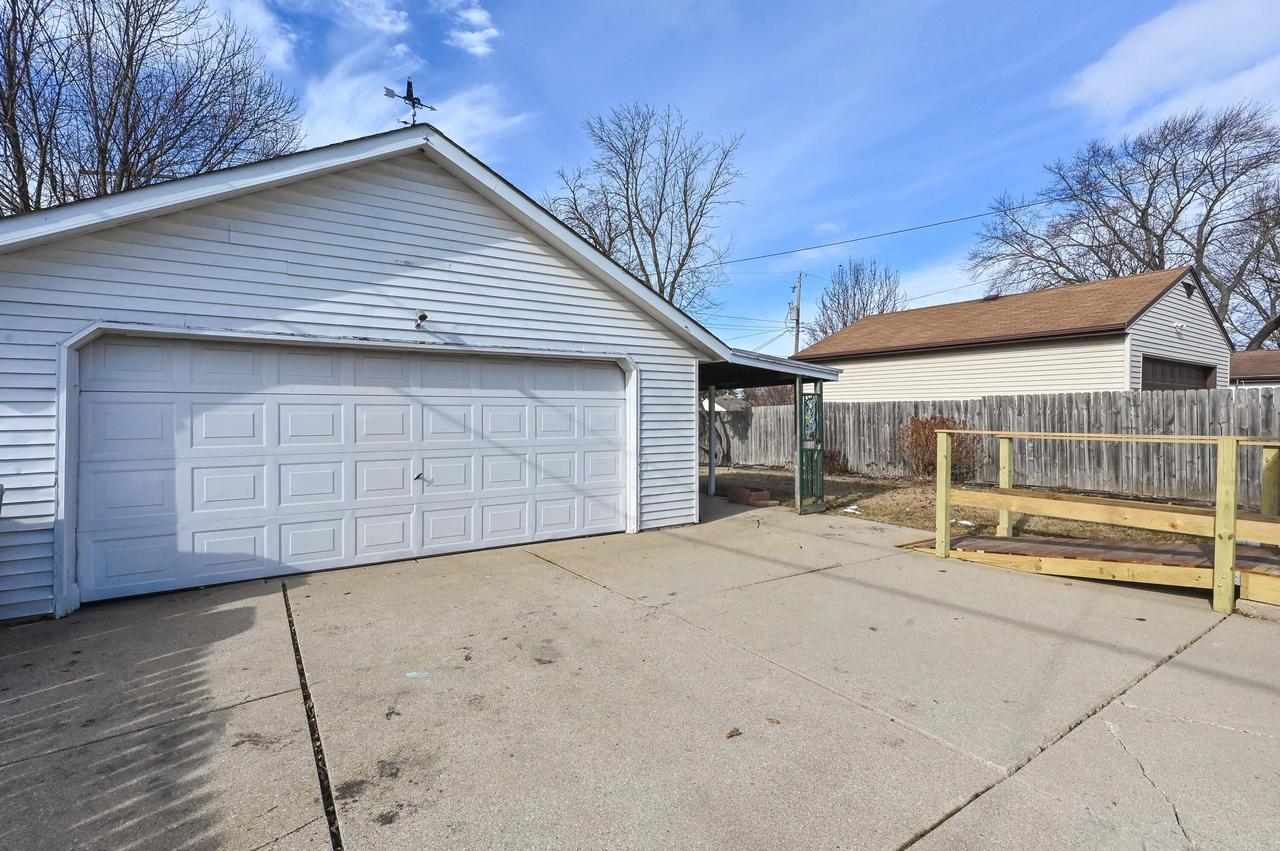 3423 South 65th STREET