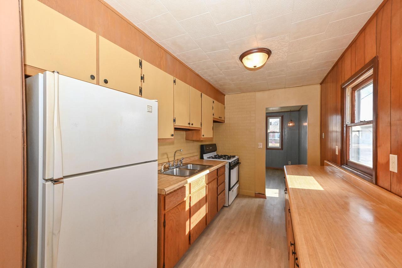 3423 South 65th STREET