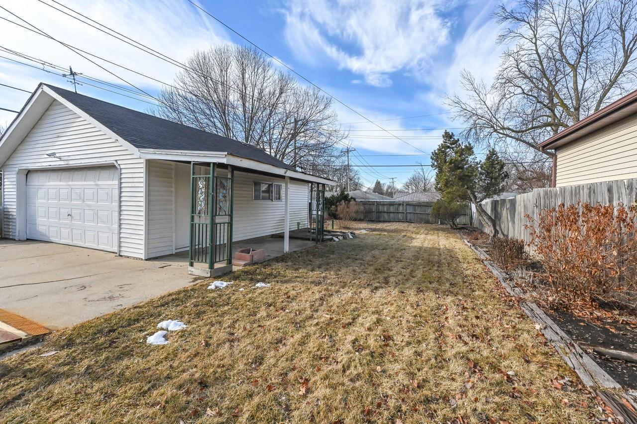 3423 South 65th STREET