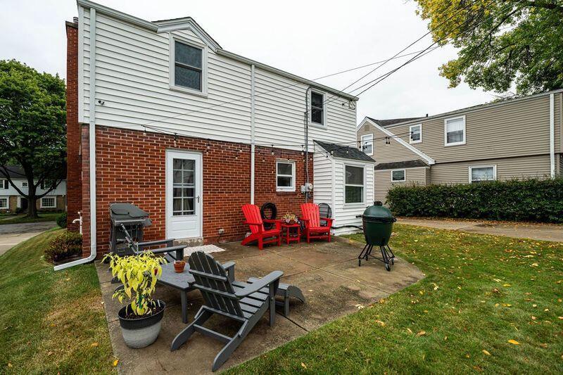 2557 North 95th STREET