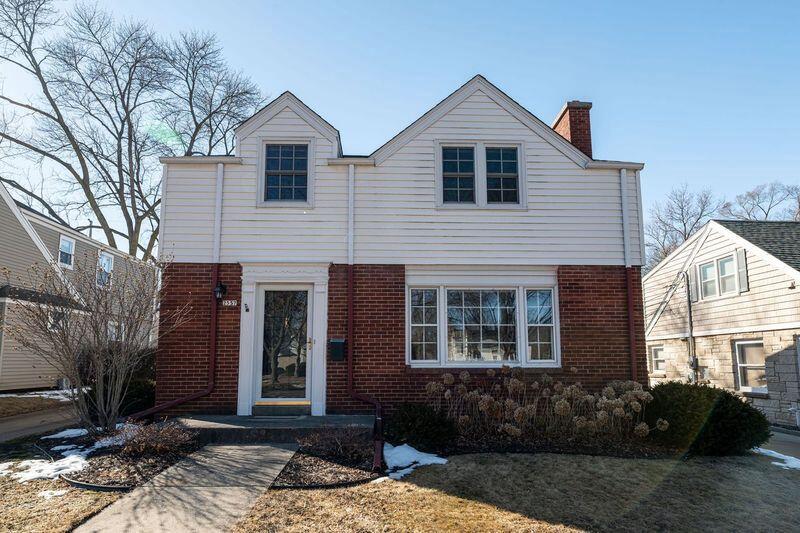 2557 North 95th STREET