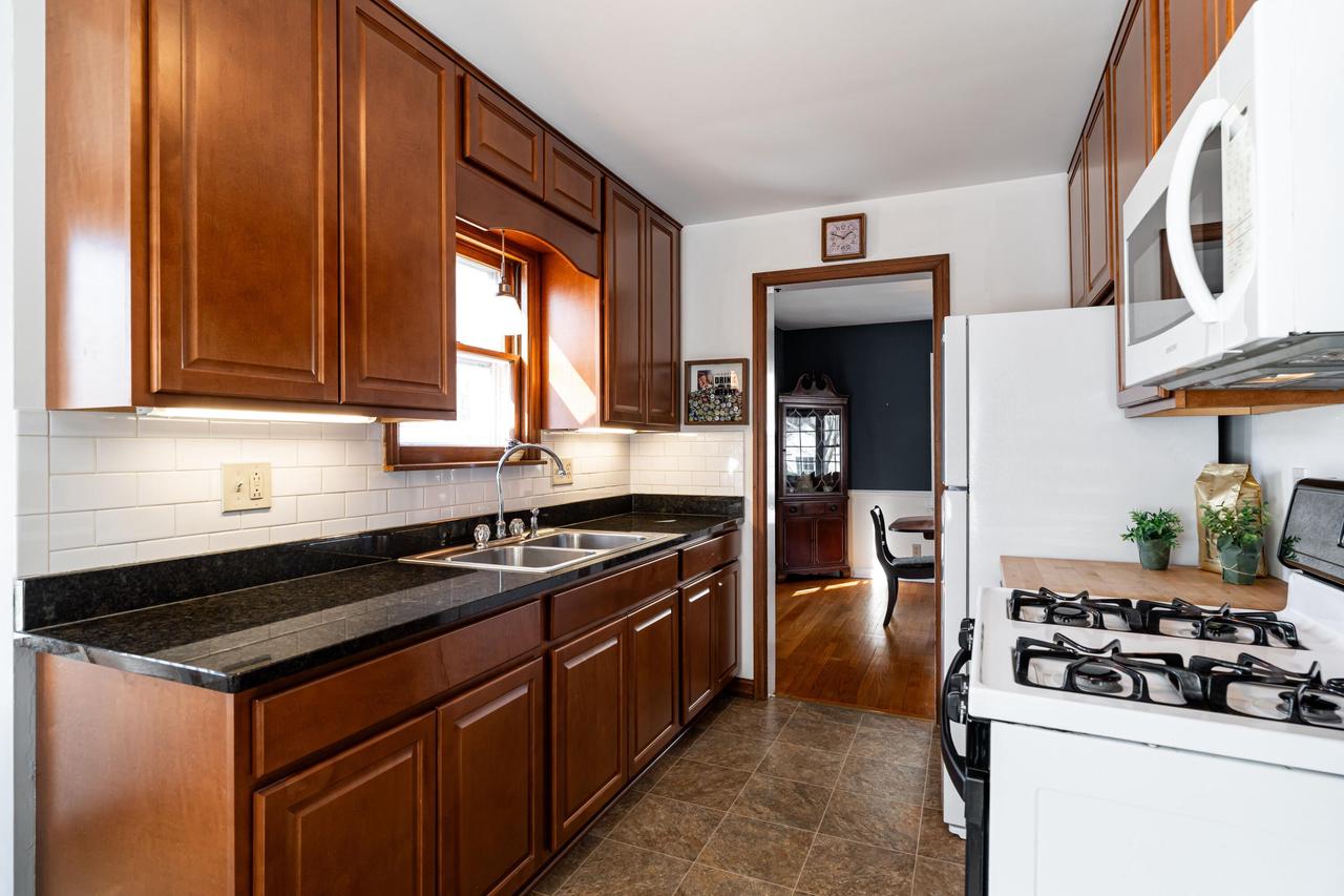 2557 North 95th STREET