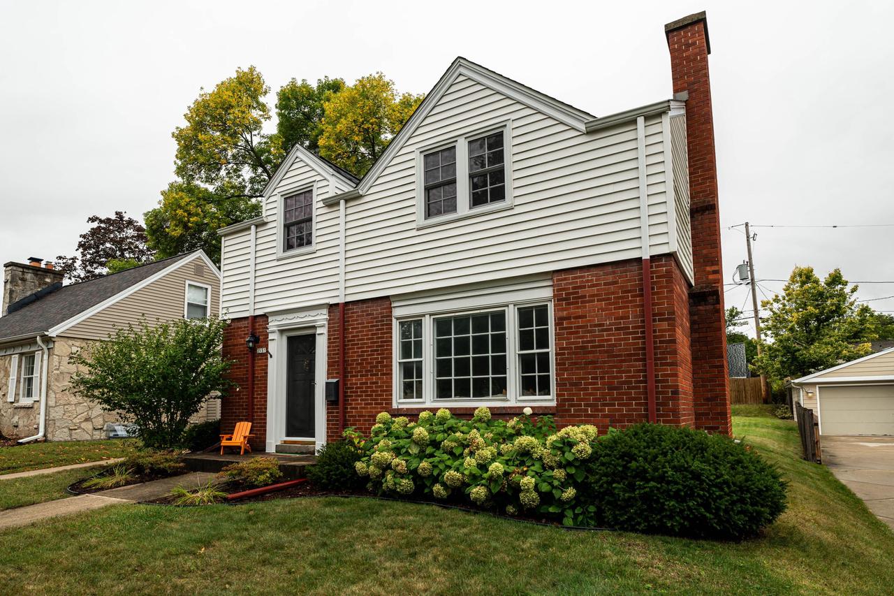 2557 North 95th STREET