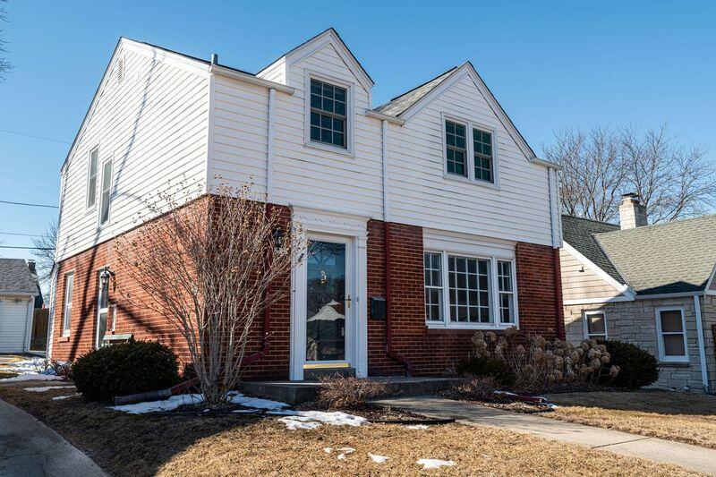 2557 North 95th STREET